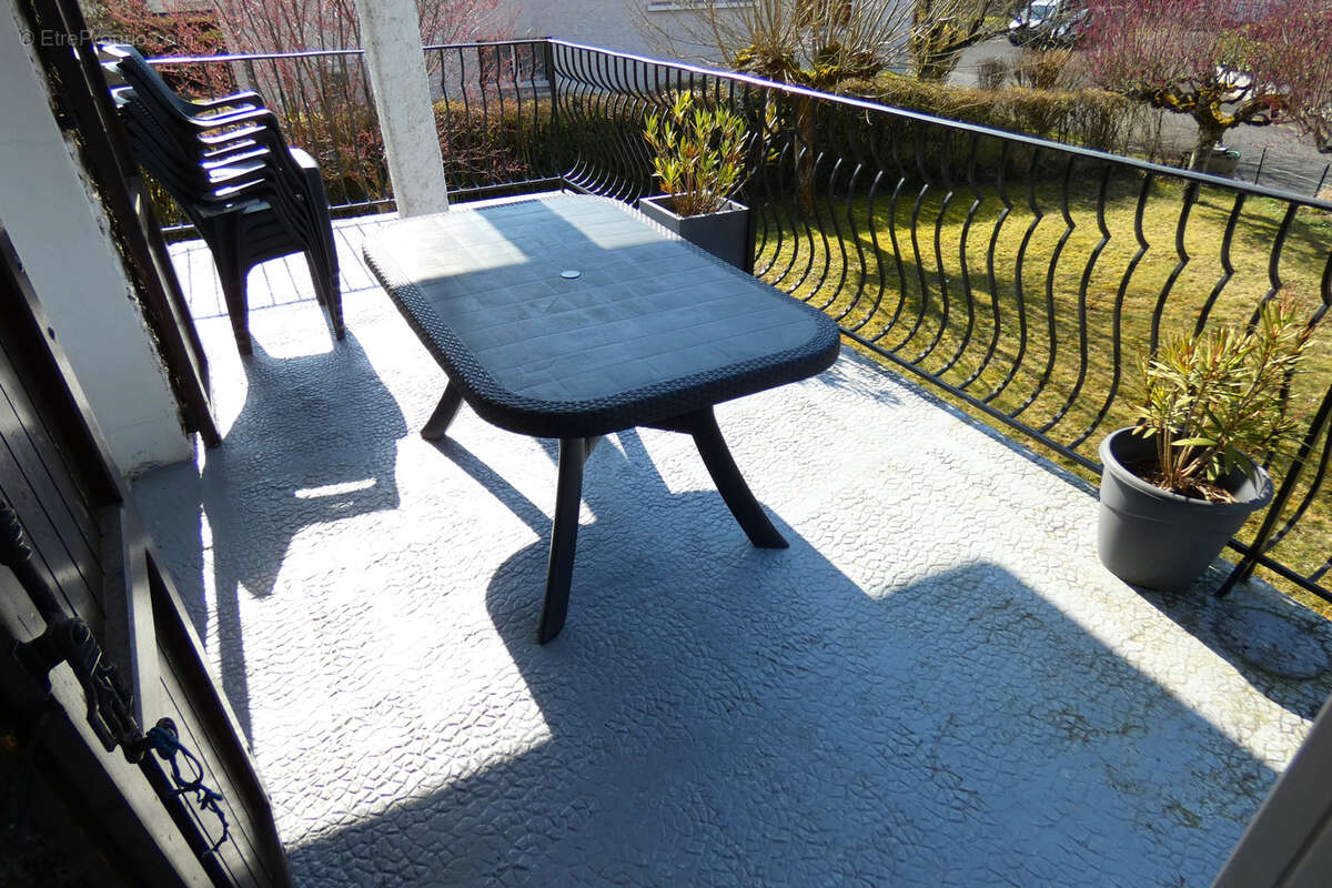 Maison à ARPAJON-SUR-CERE