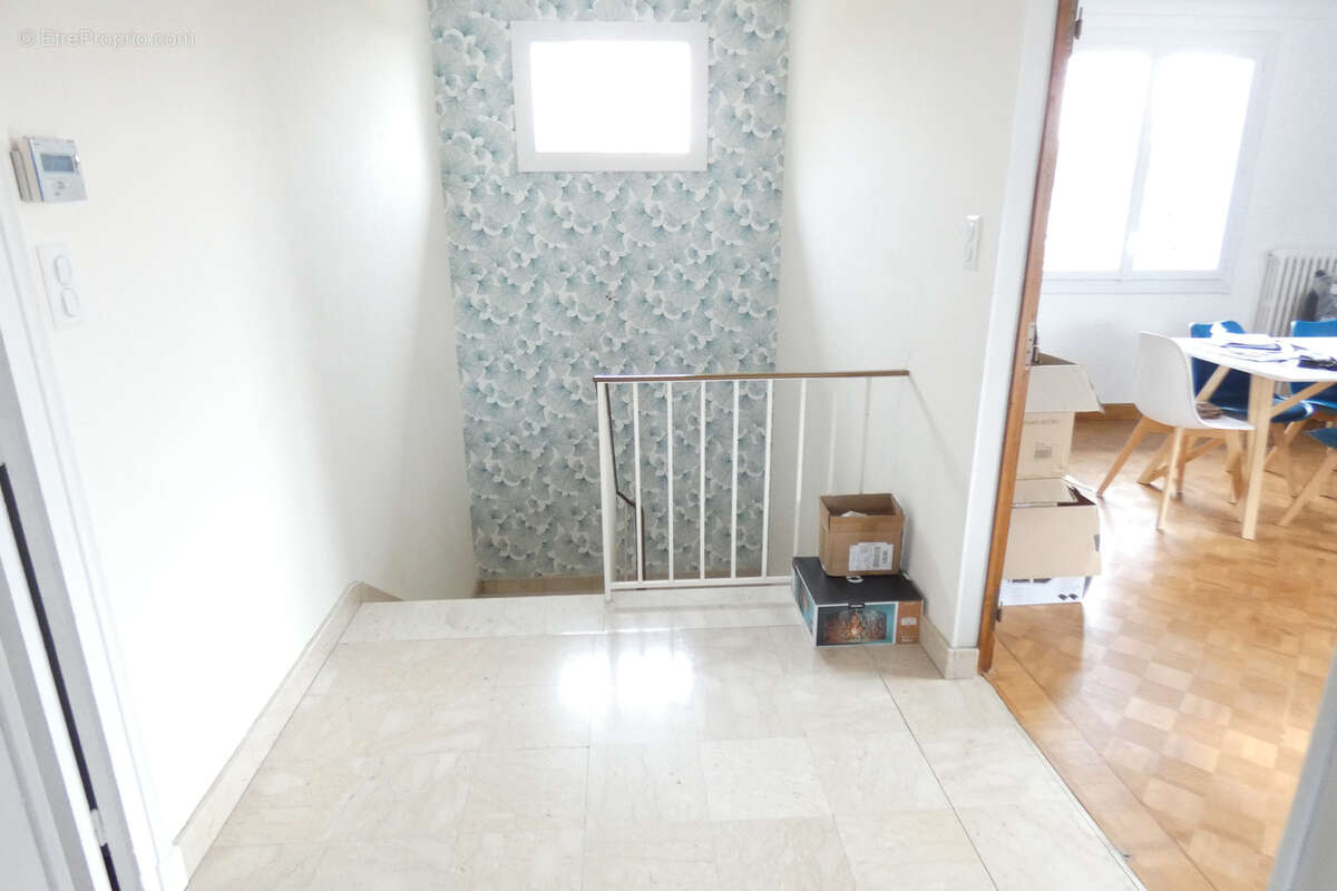 Maison à ARPAJON-SUR-CERE