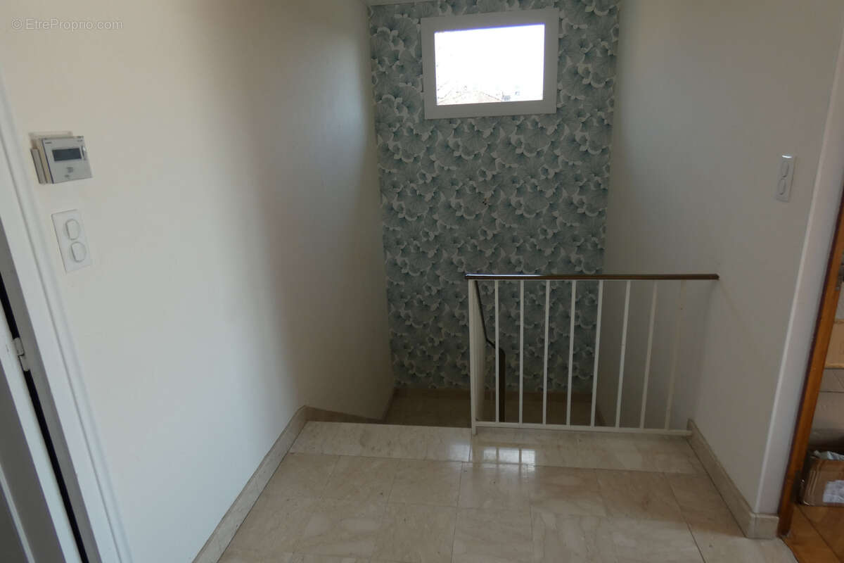 Maison à ARPAJON-SUR-CERE