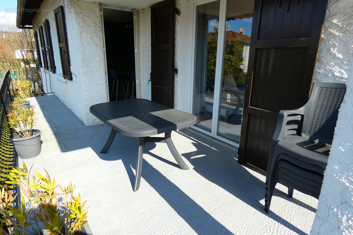 Maison à ARPAJON-SUR-CERE