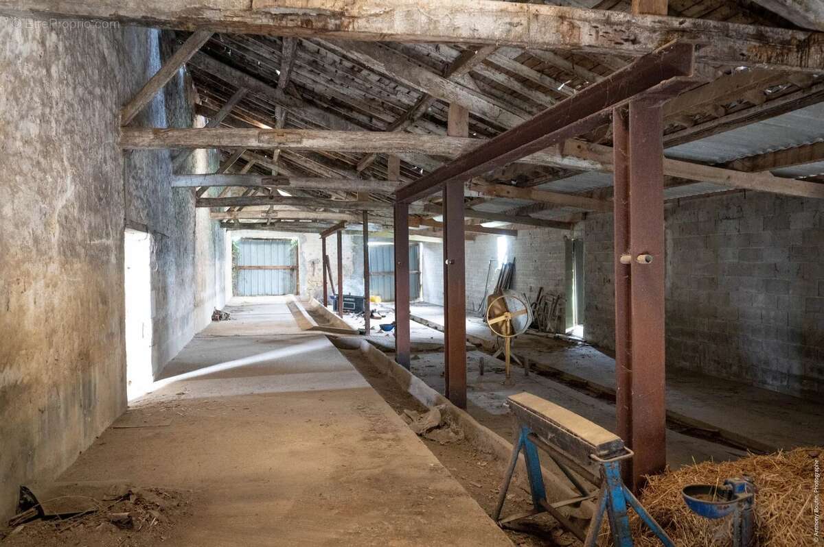 Maison à COULOMBIERS