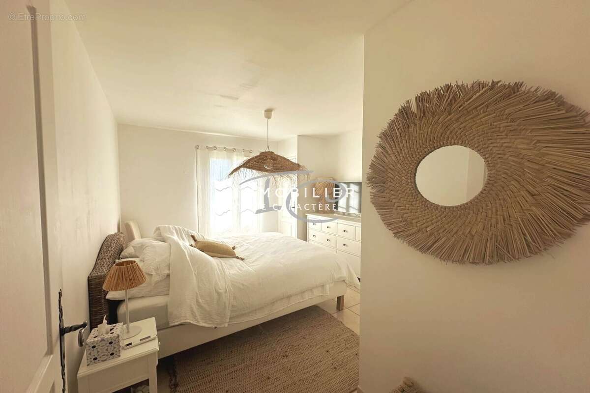 Appartement à LA CROIX-VALMER