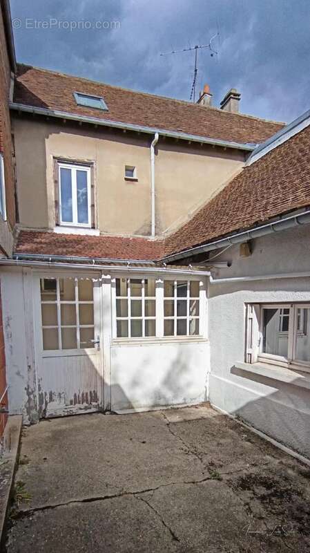 Maison à BEAUVAIS