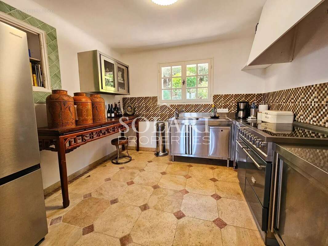 Maison à MANDELIEU-LA-NAPOULE