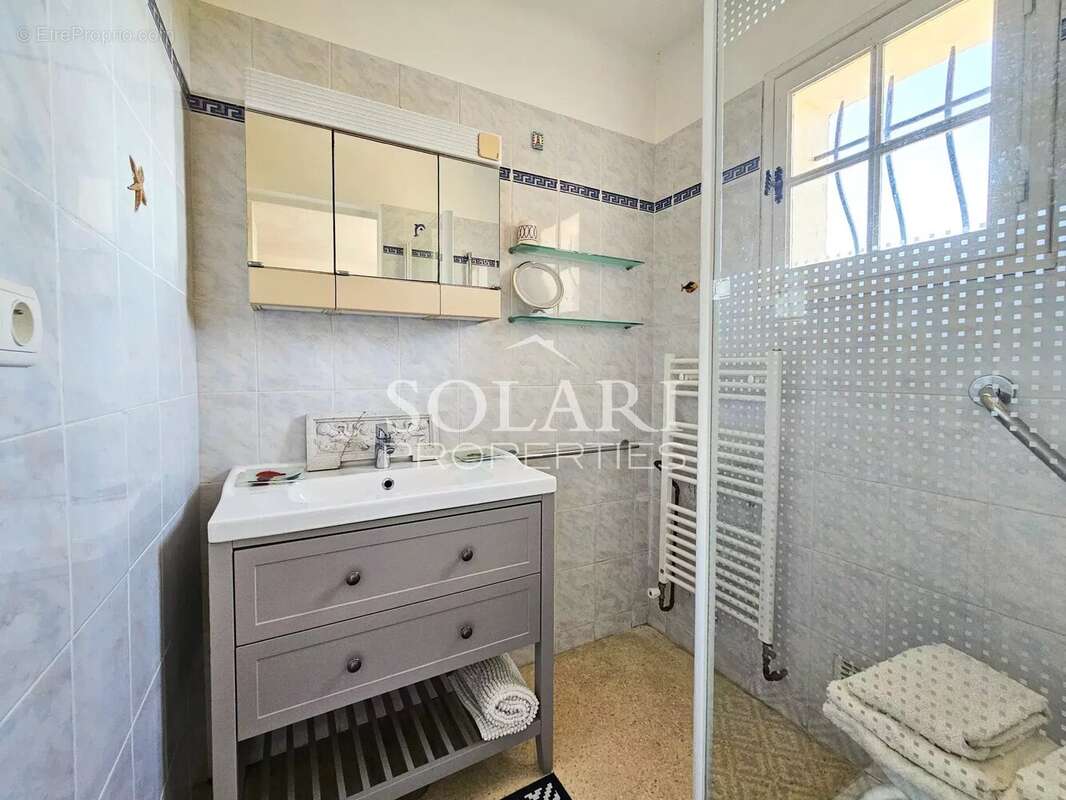 Maison à MANDELIEU-LA-NAPOULE