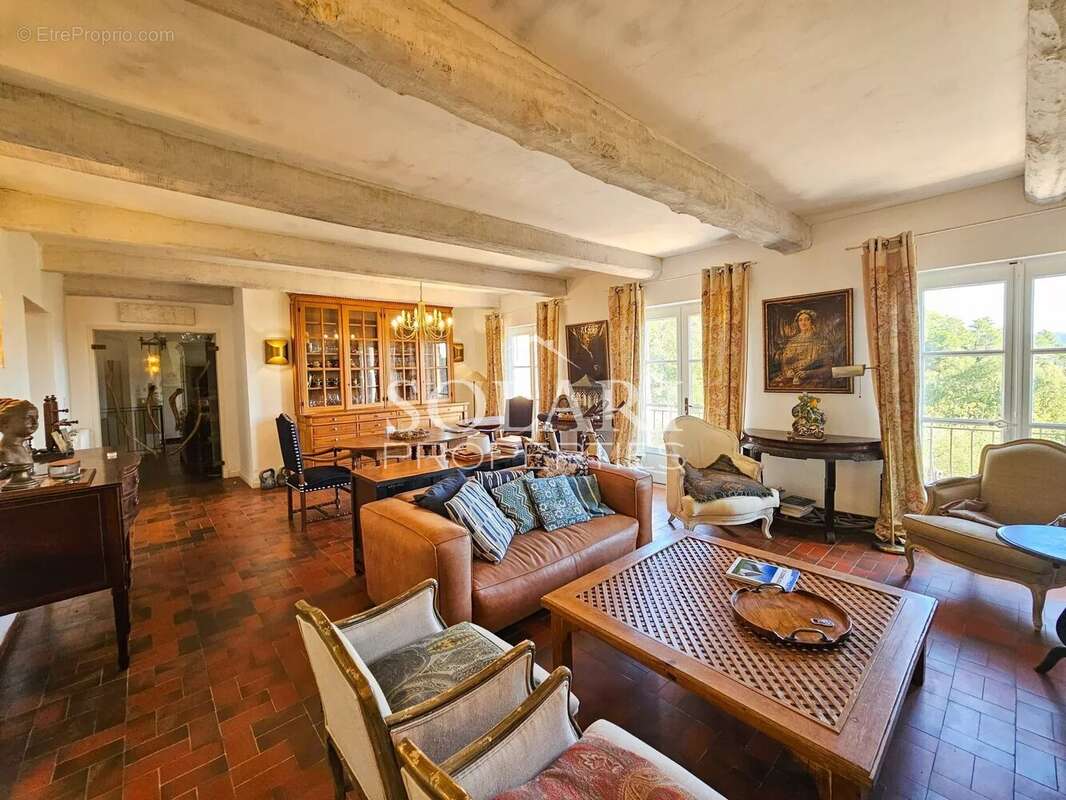 Maison à MANDELIEU-LA-NAPOULE