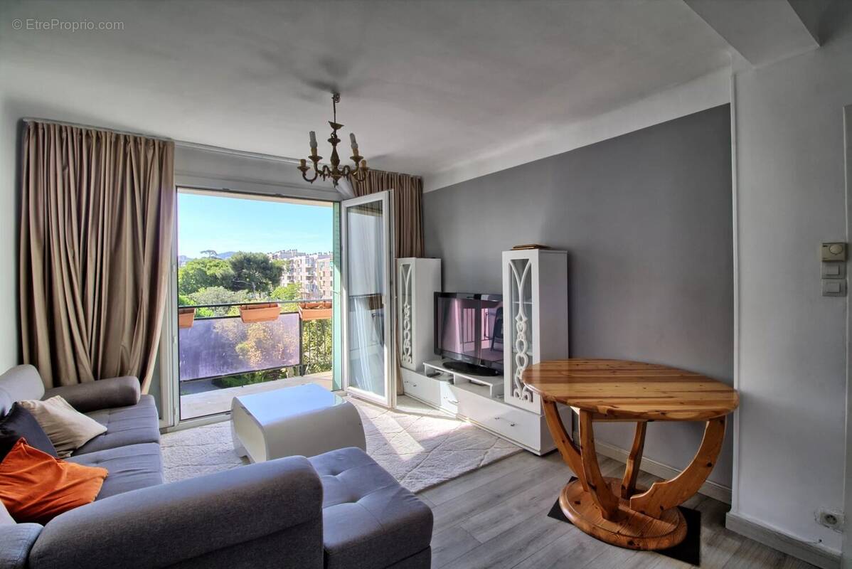 Appartement à MARSEILLE-9E