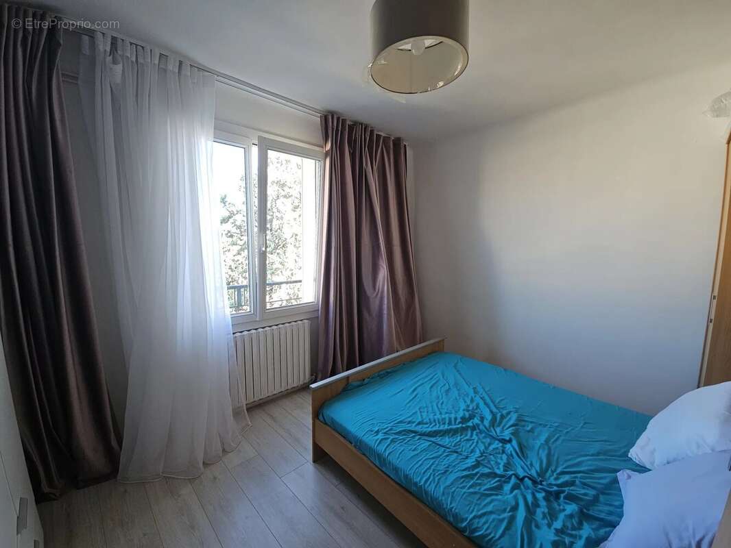 Appartement à MARSEILLE-9E