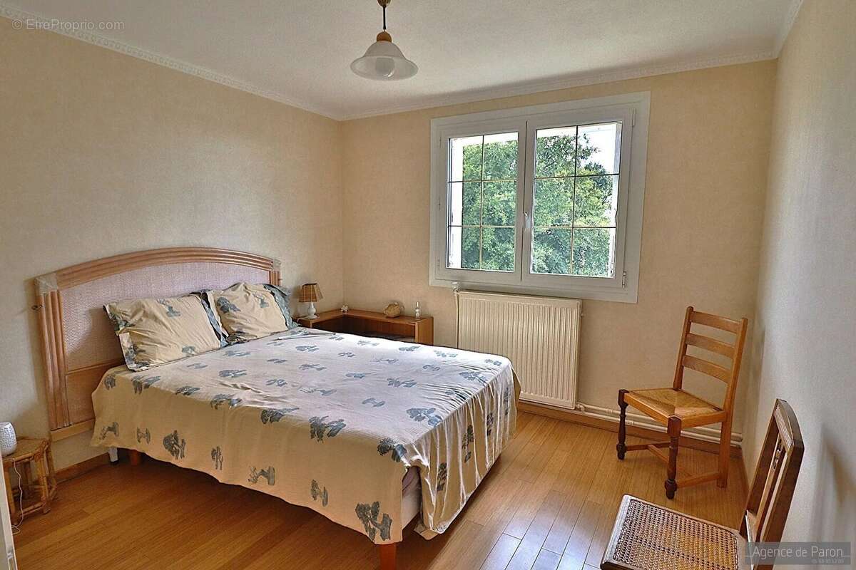 Maison à VERRIERES-LE-BUISSON