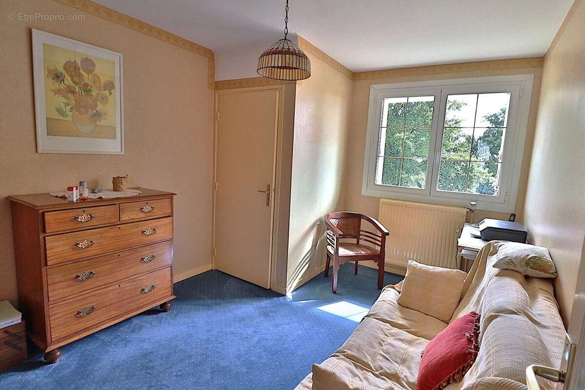 Maison à VERRIERES-LE-BUISSON