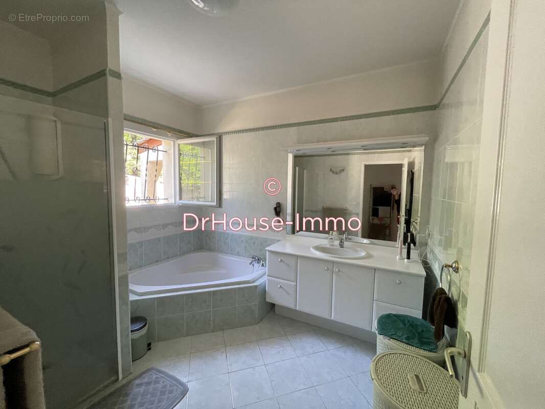 Maison à SAINTE-EULALIE