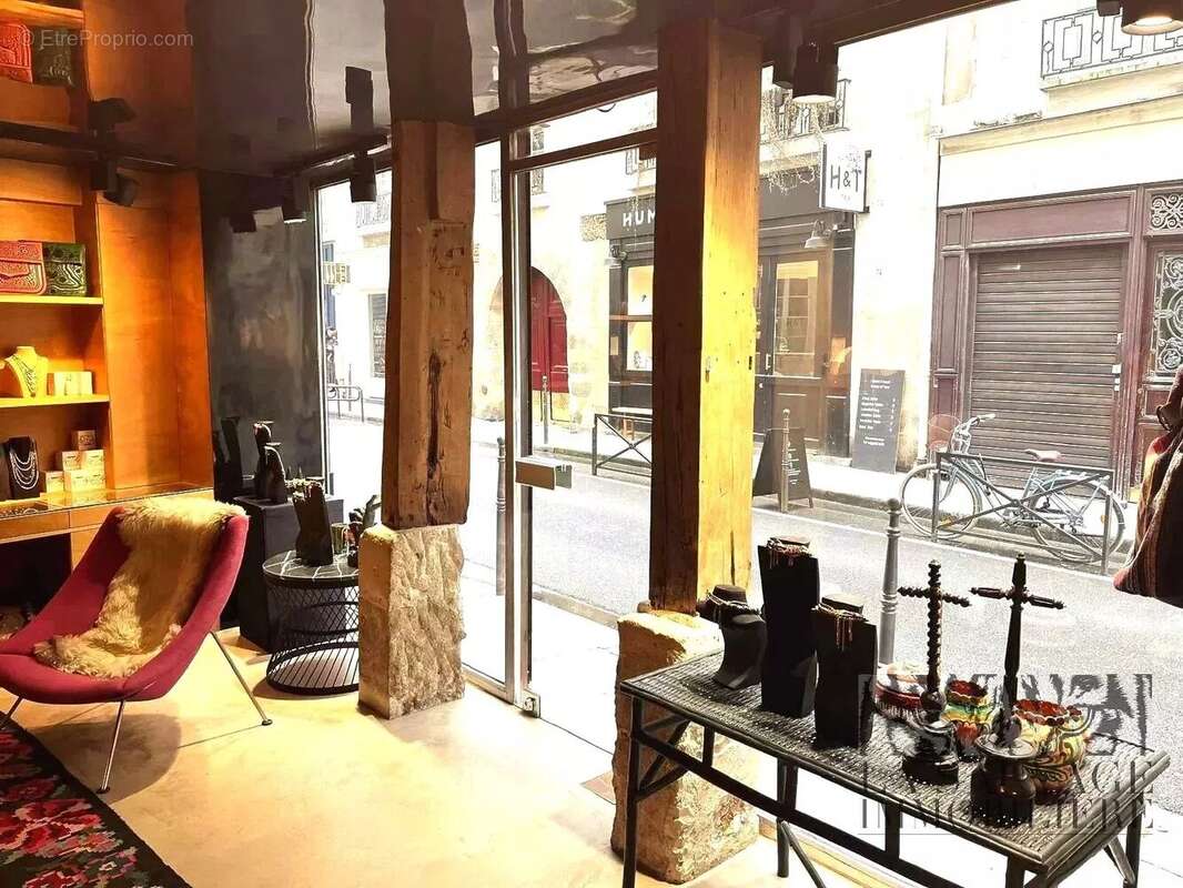 Commerce à PARIS-3E