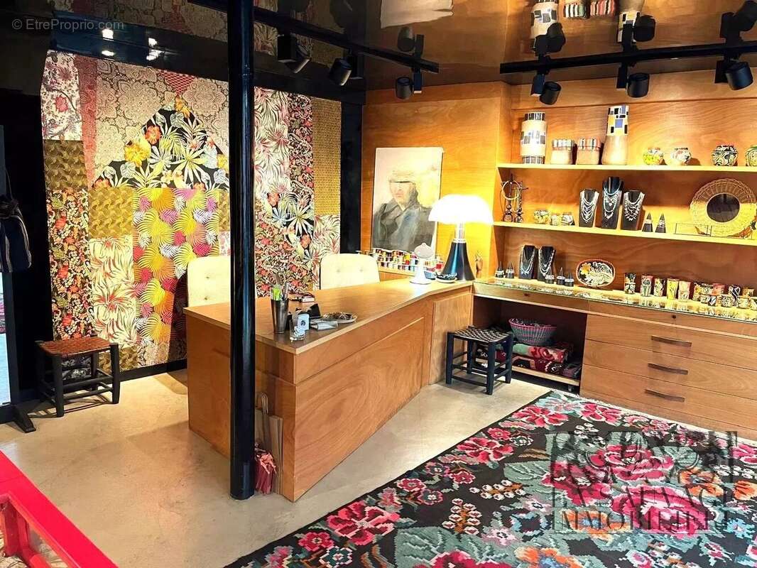 Commerce à PARIS-3E