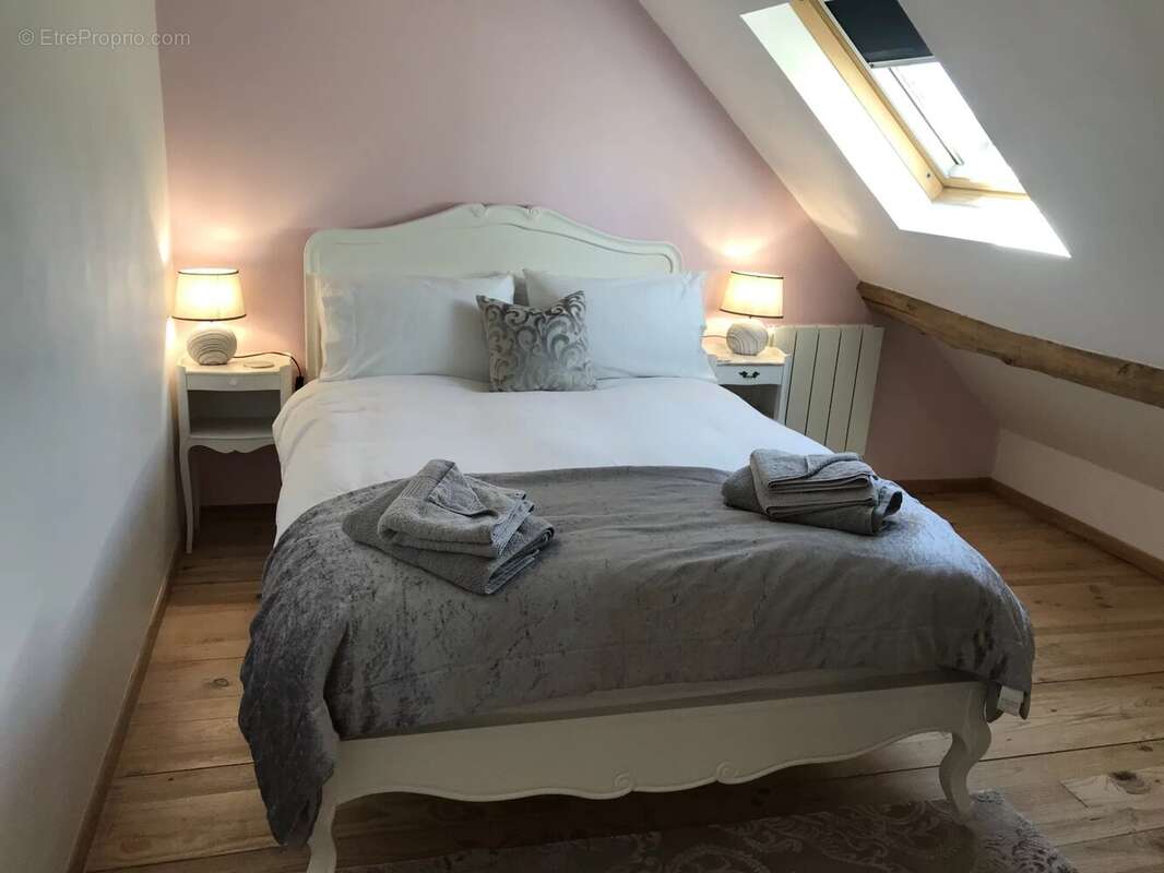 Maison à MAISON-FEYNE