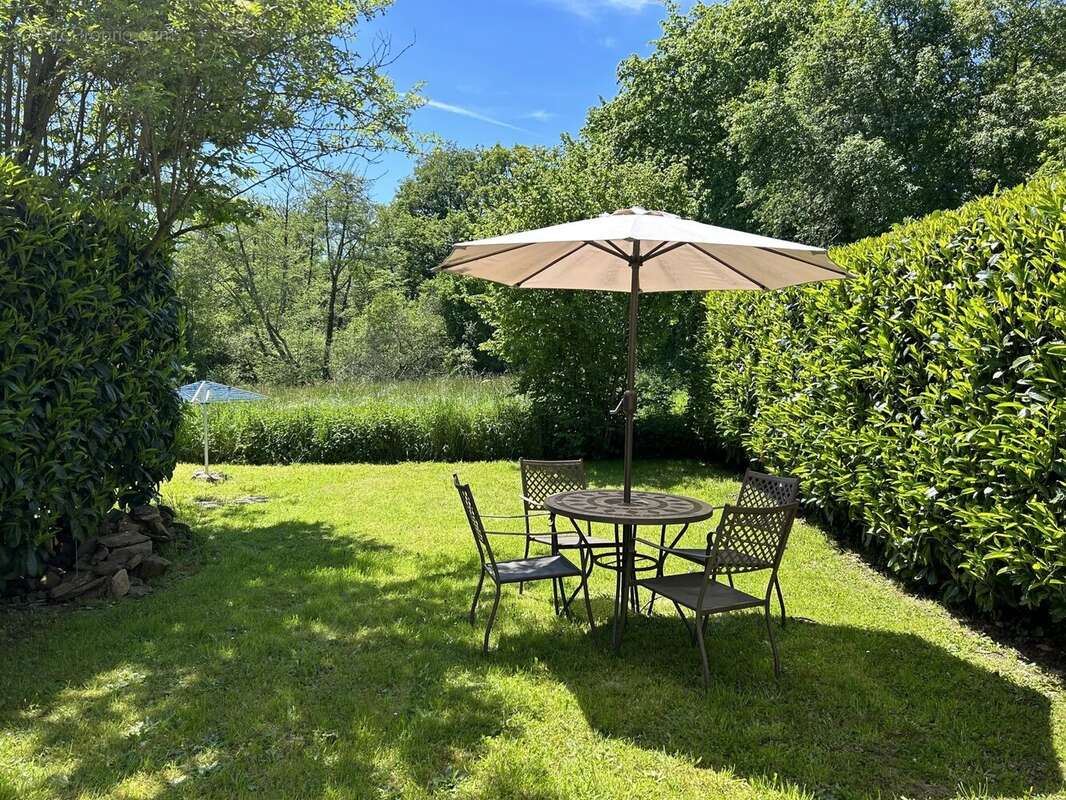 Maison à MAISON-FEYNE