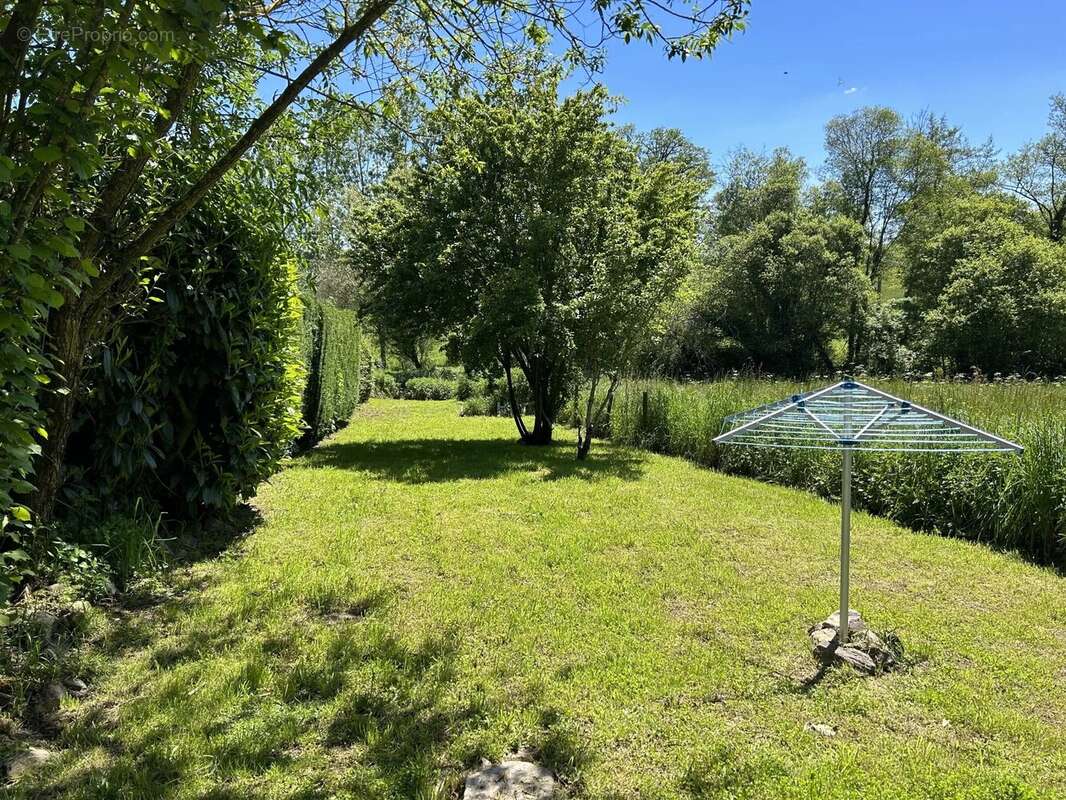 Maison à MAISON-FEYNE