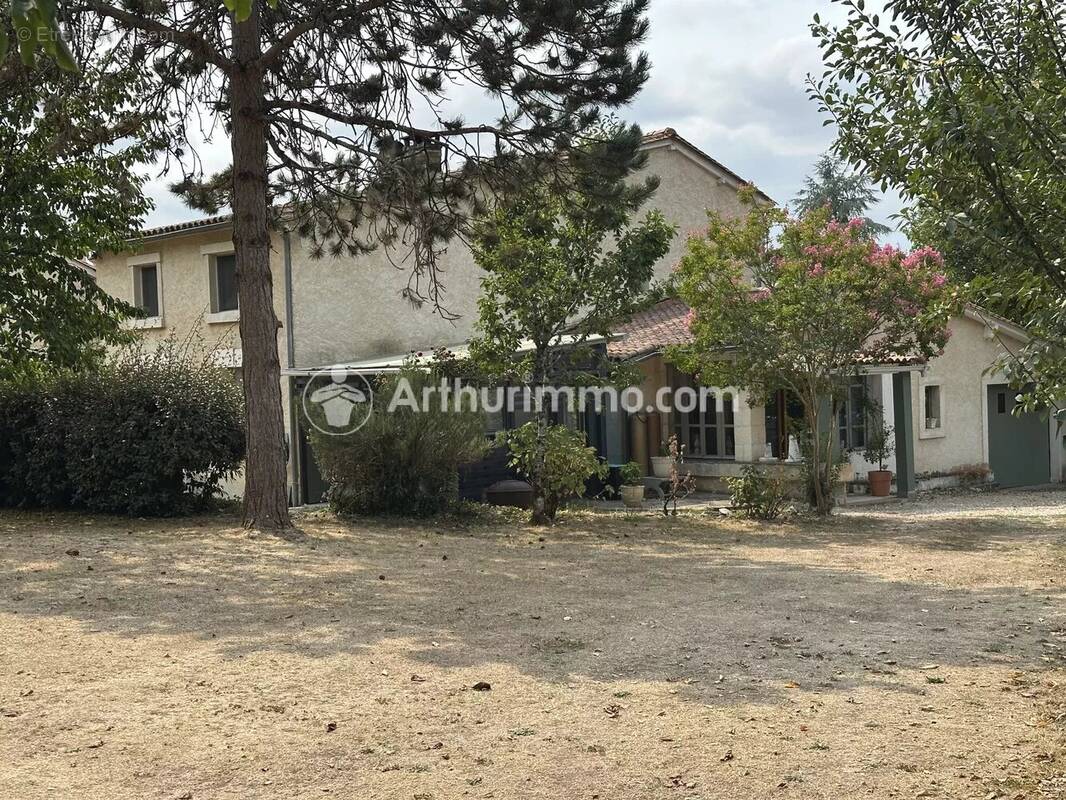 Maison à TOCANE-SAINT-APRE