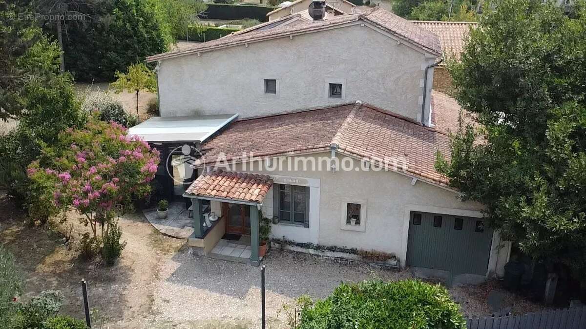 Maison à TOCANE-SAINT-APRE