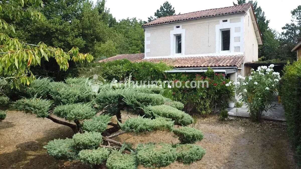 Maison à TOCANE-SAINT-APRE