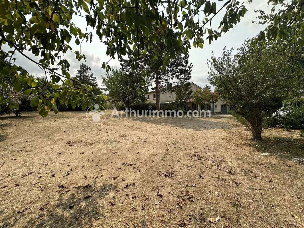 Maison à TOCANE-SAINT-APRE