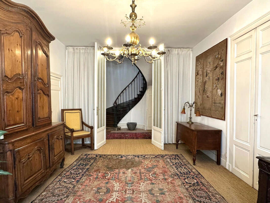 entrée côté rue.. - Maison à AUCH