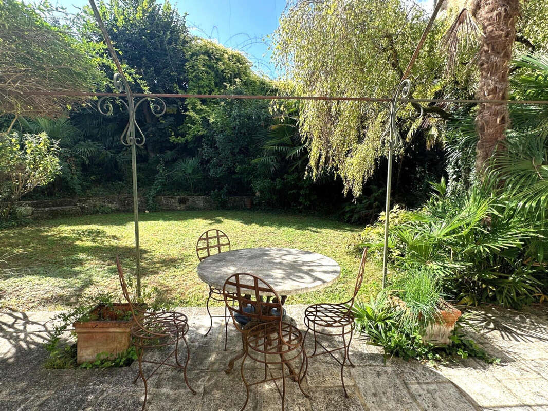 JARDIN... - Maison à AUCH