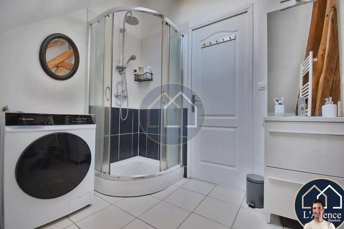 Appartement à MONDONVILLE-SAINT-JEAN