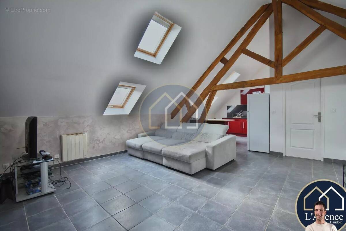 Appartement à MONDONVILLE-SAINT-JEAN