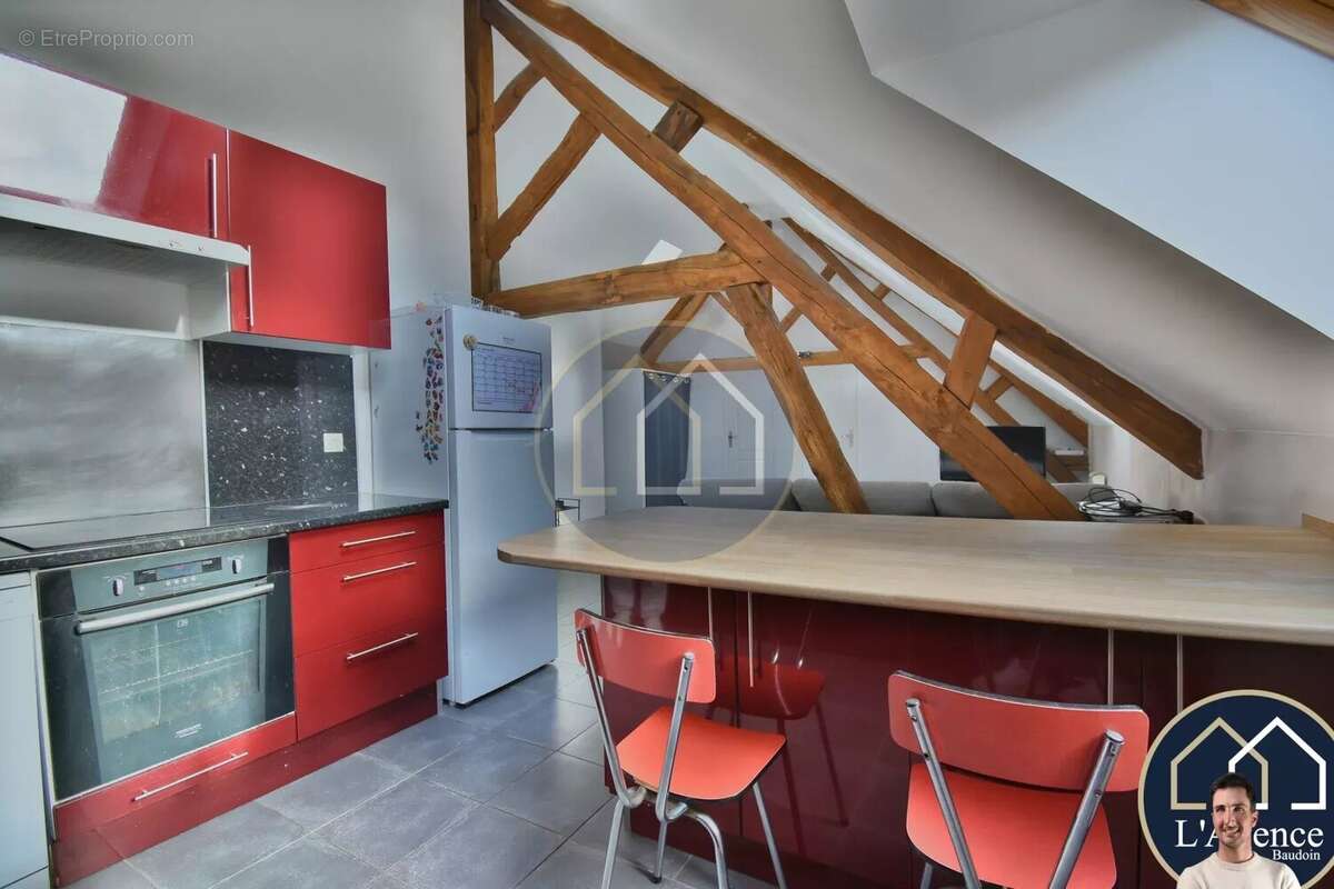 Appartement à MONDONVILLE-SAINT-JEAN