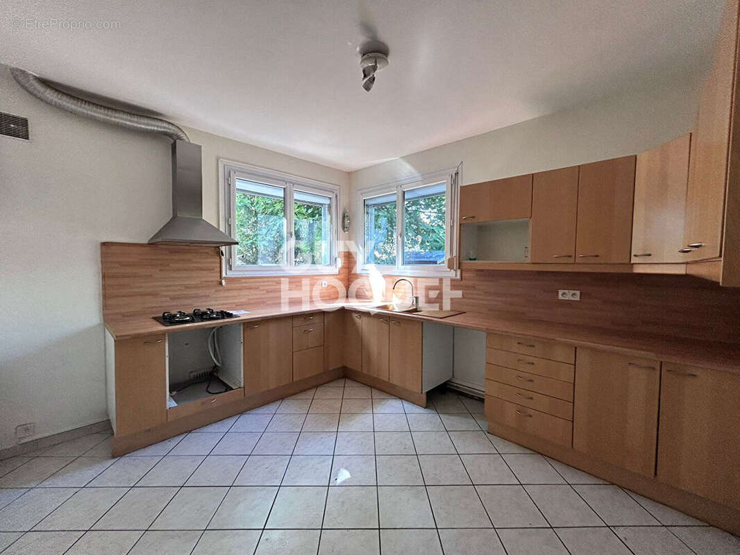 Maison à L&#039;HAY-LES-ROSES