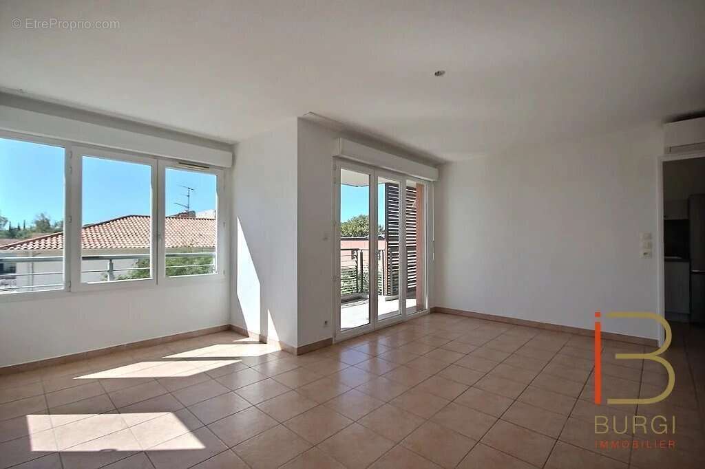 Appartement à FREJUS