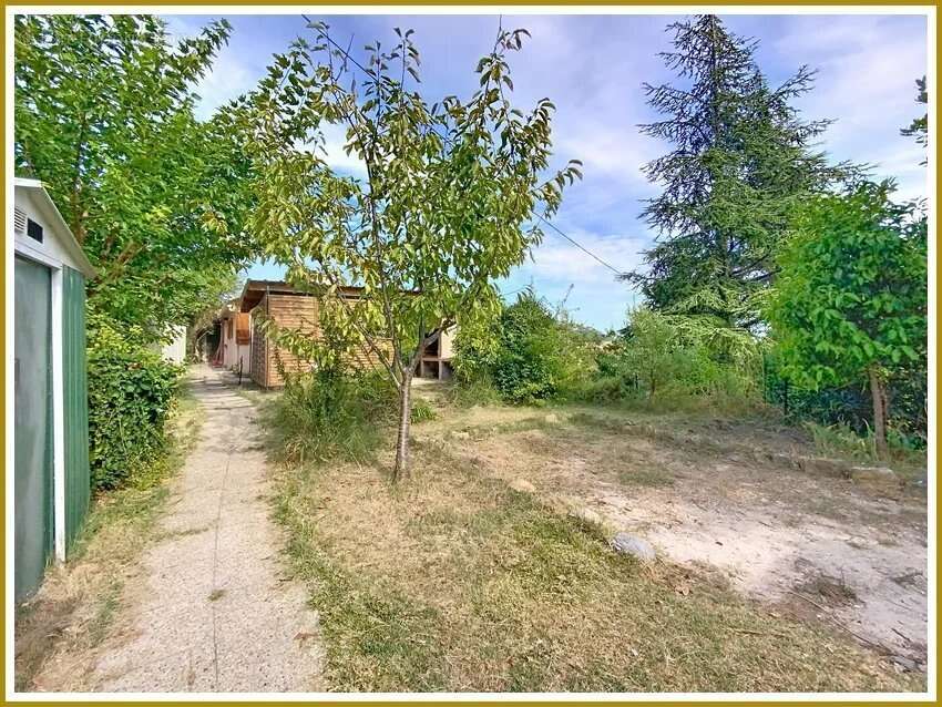 Maison à LE REVEST-LES-EAUX