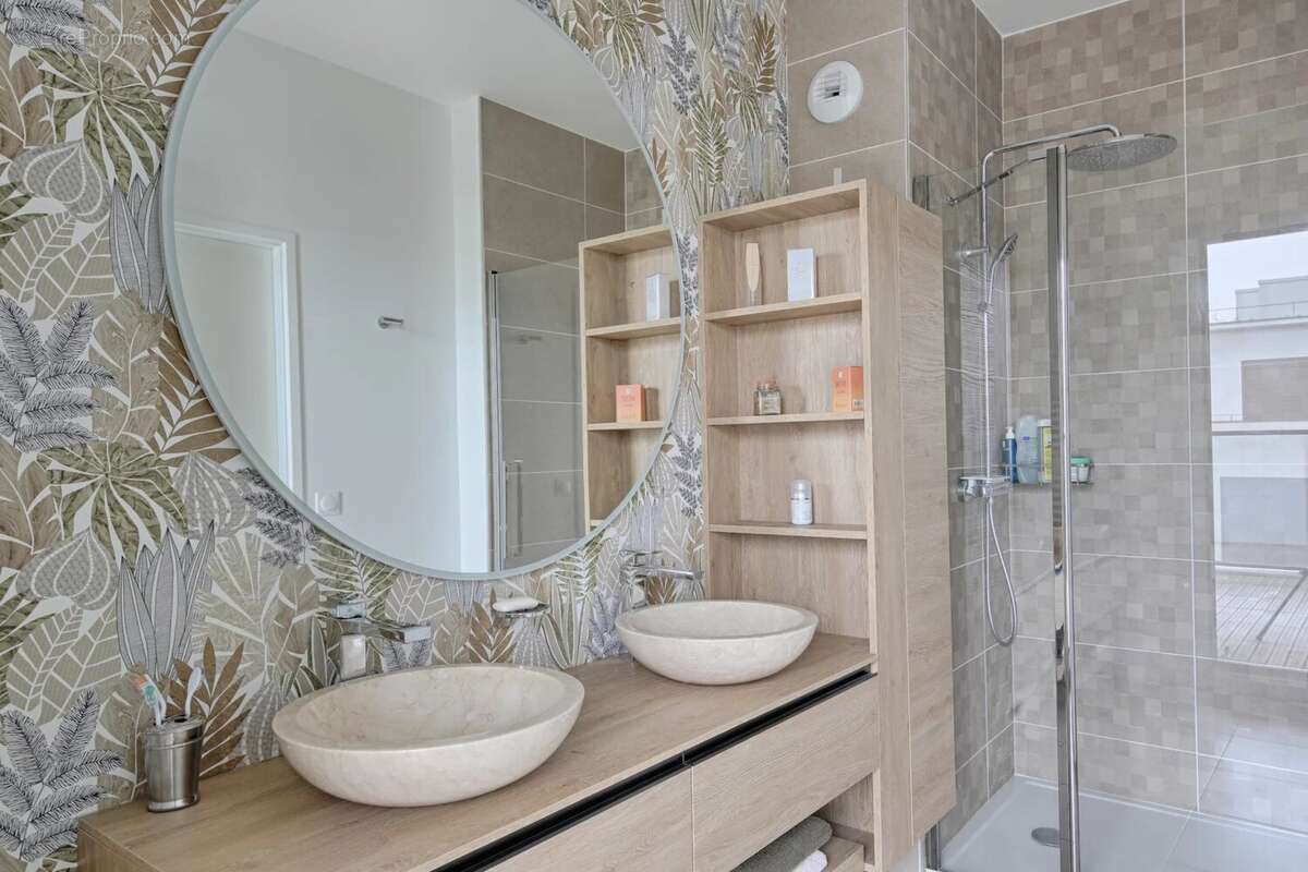 Appartement à SAINT-MAUR-DES-FOSSES