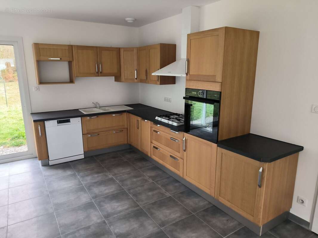 Maison à ORADOUR-SUR-GLANE