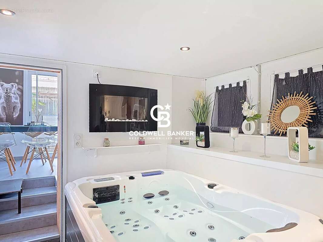 Maison à SAINT-MICHEL-EN-L&#039;HERM