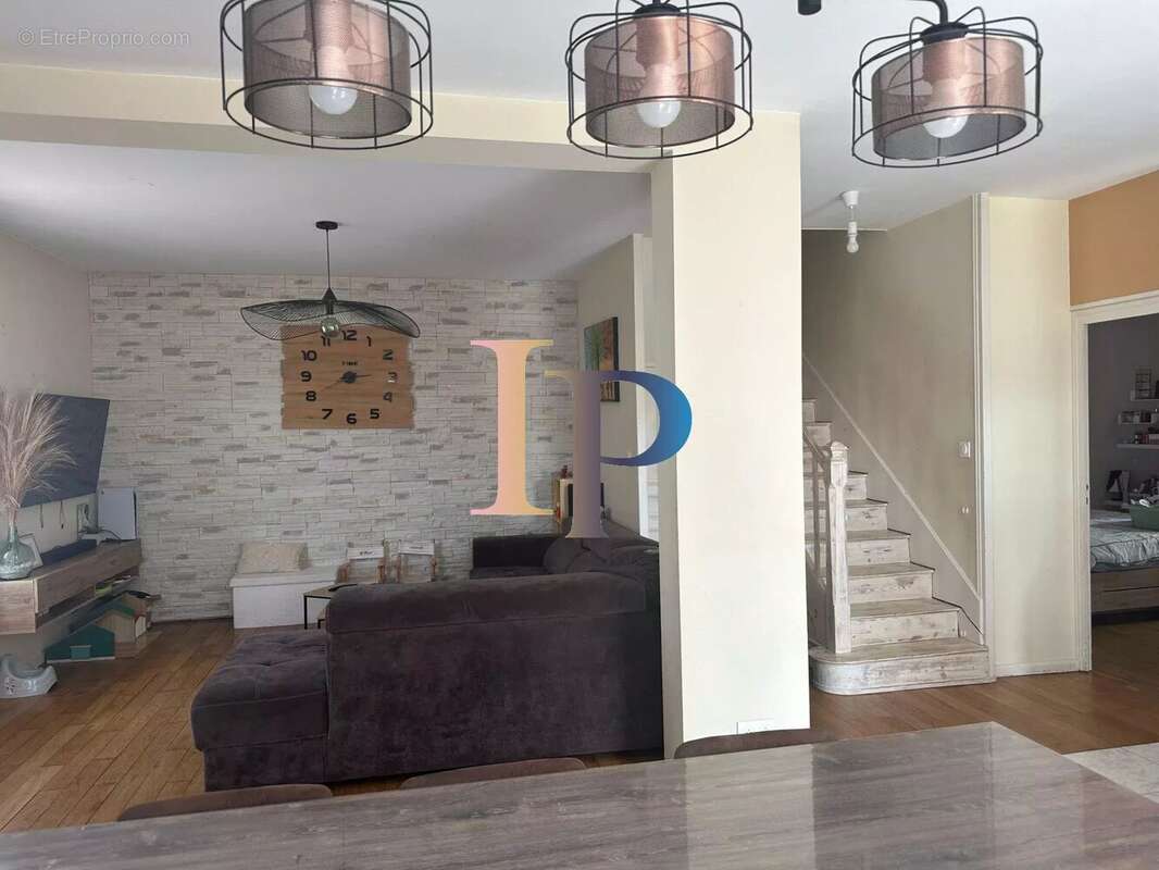 Maison à PARAY-LE-MONIAL