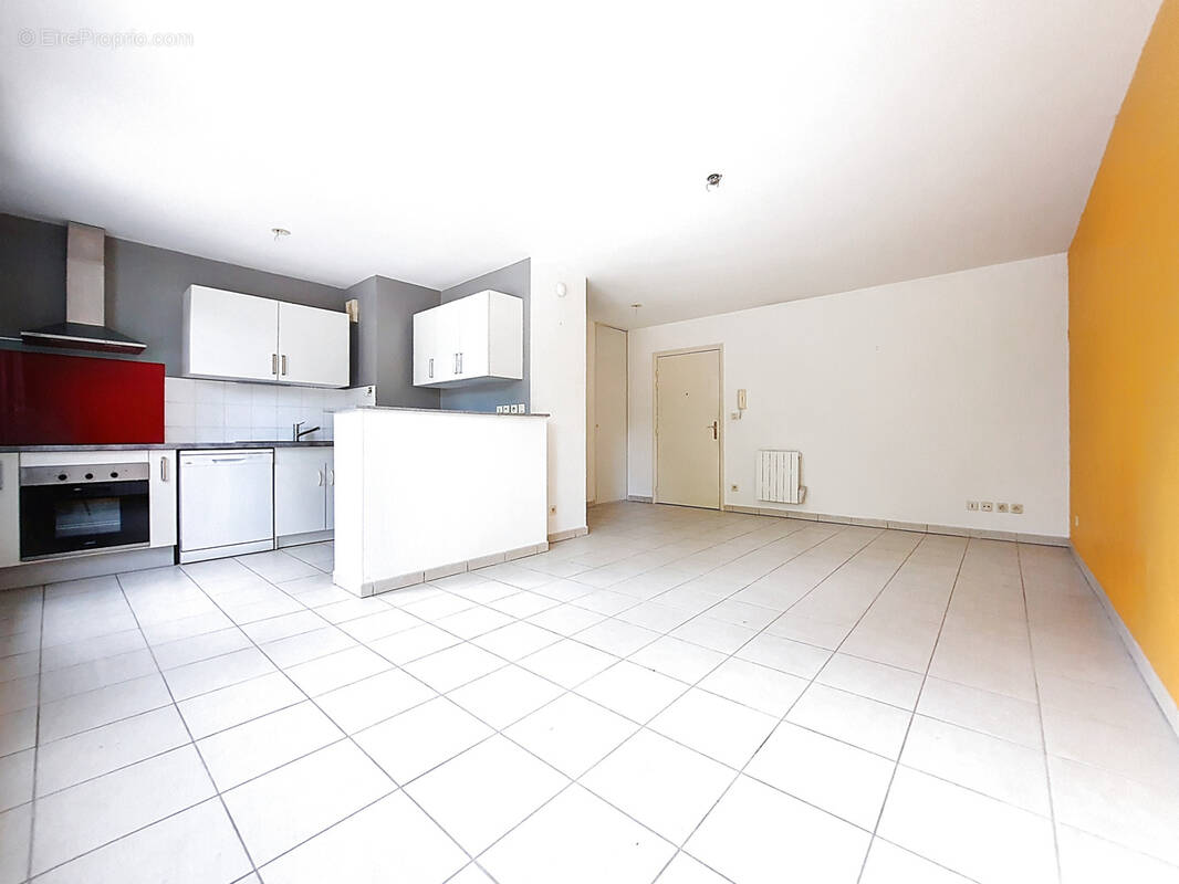 Appartement à SOLAIZE