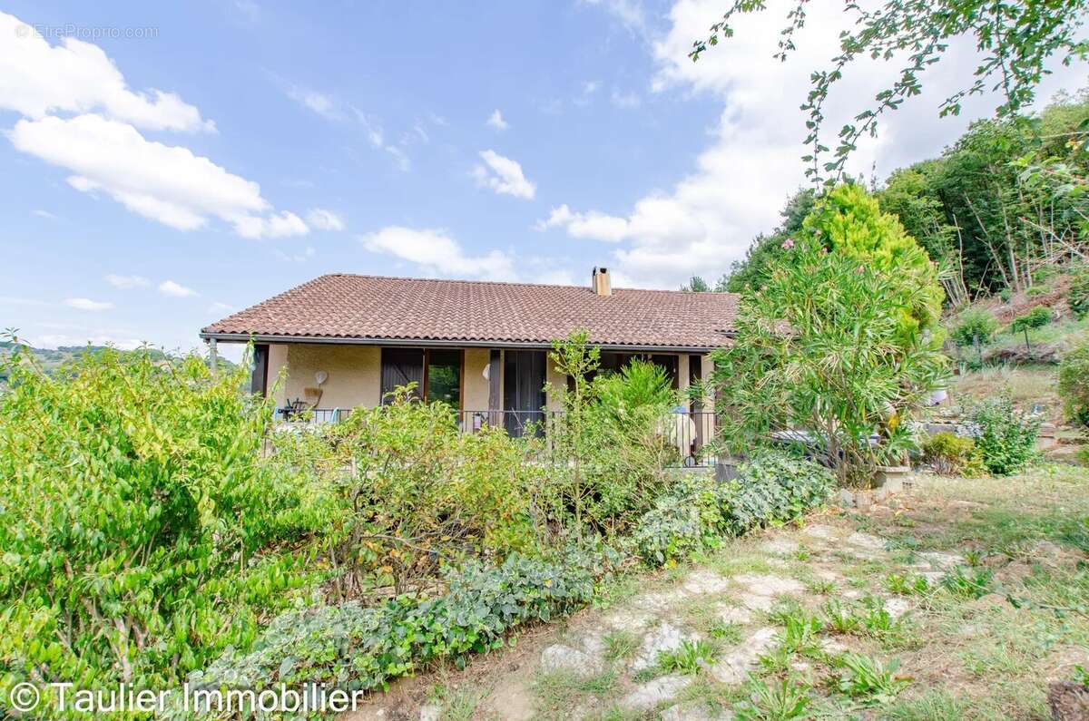 Maison à SAINT-VERAND