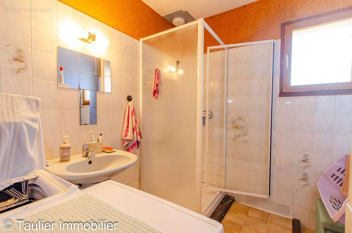 Maison à SAINT-VERAND