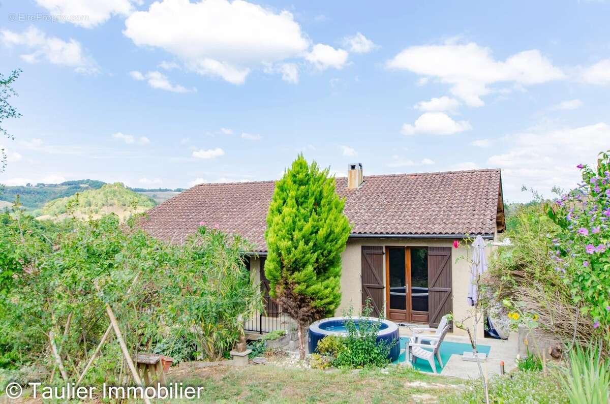 Maison à SAINT-VERAND