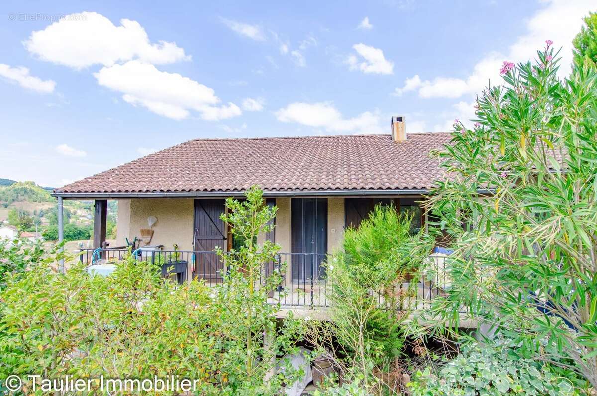 Maison à SAINT-VERAND