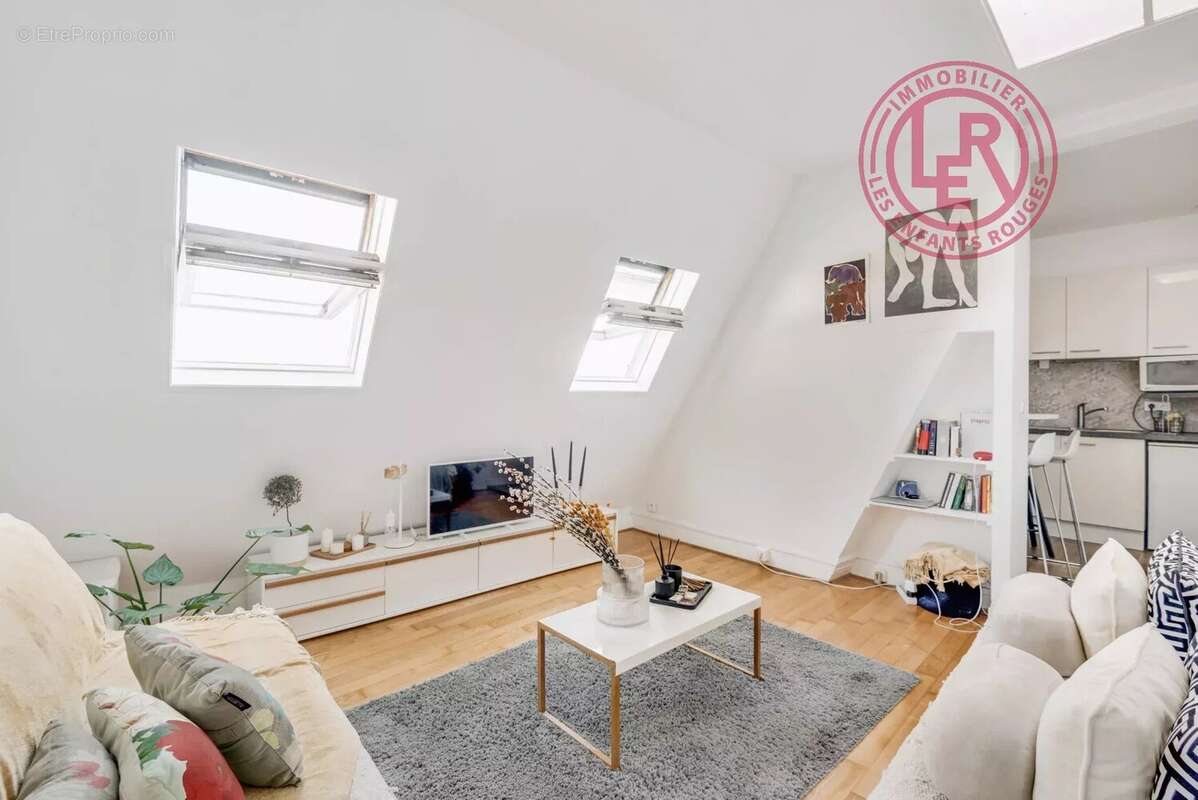 Appartement à PARIS-3E