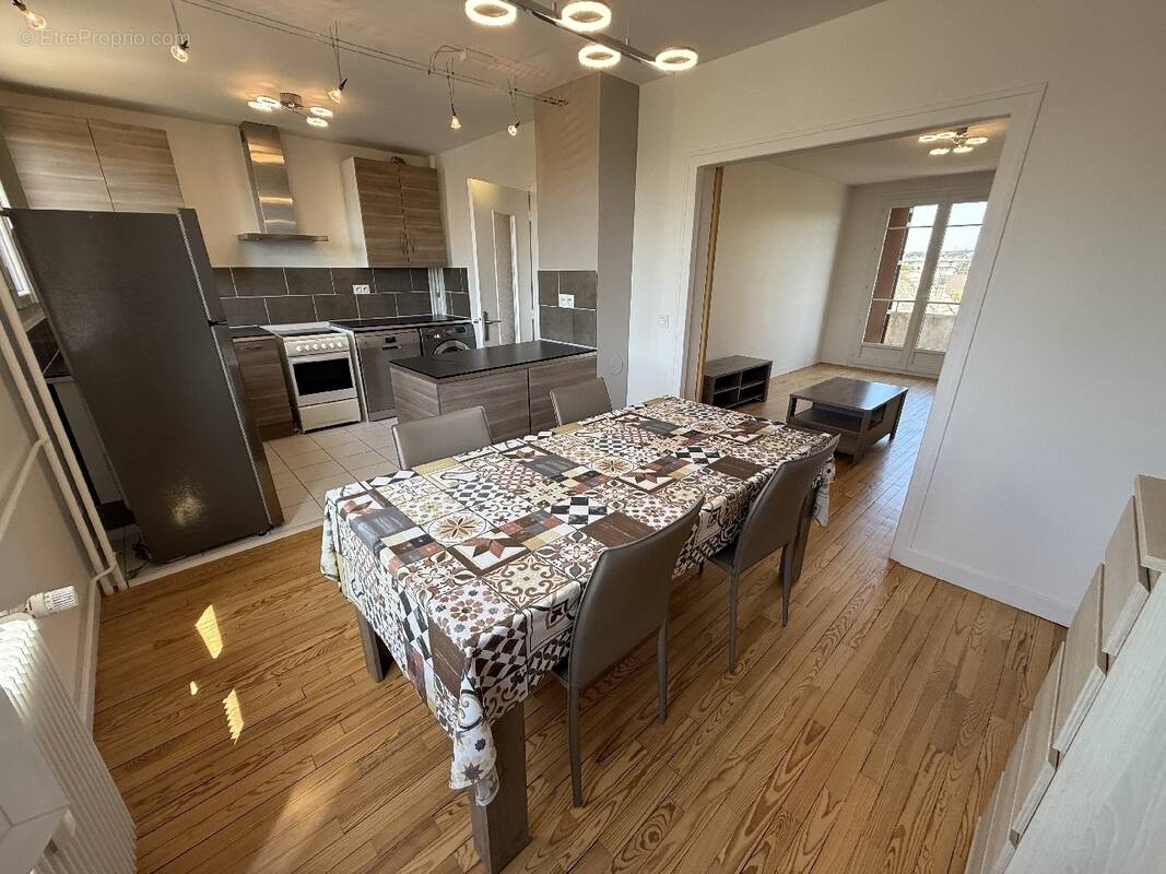 Appartement à CHAMPIGNY-SUR-MARNE