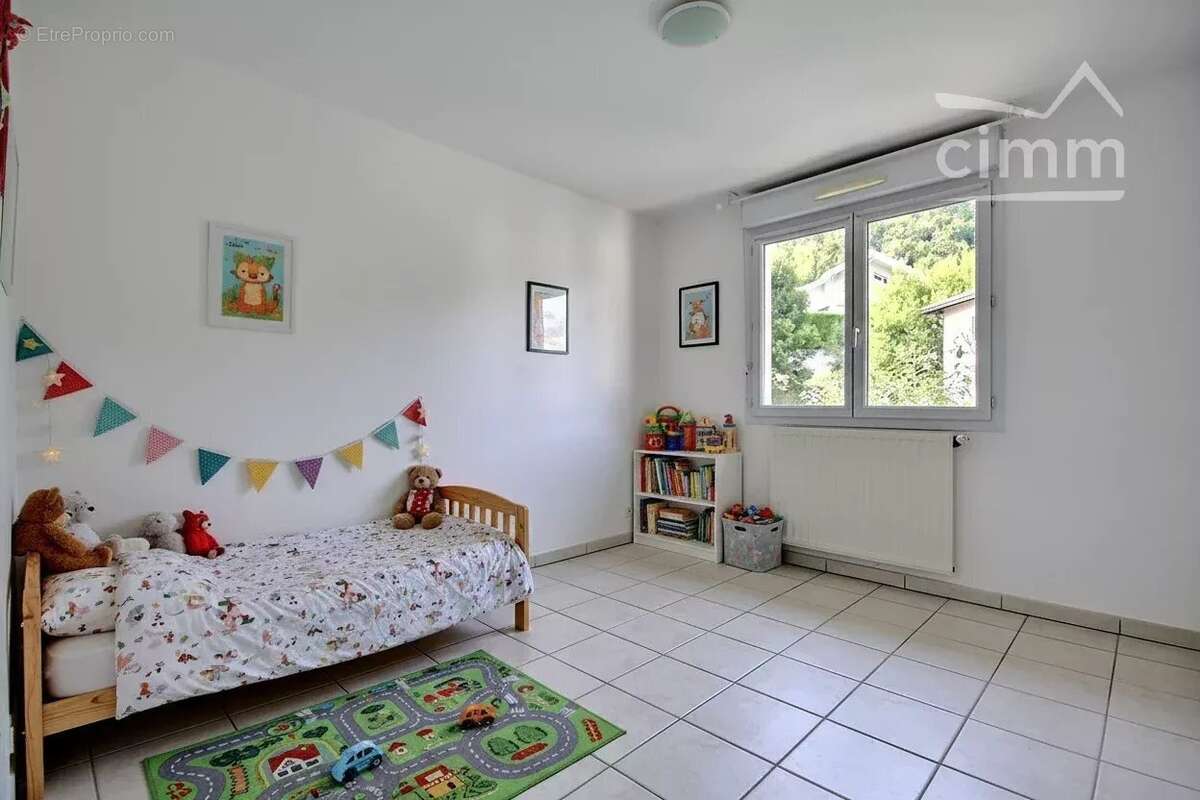 Appartement à LA TERRASSE