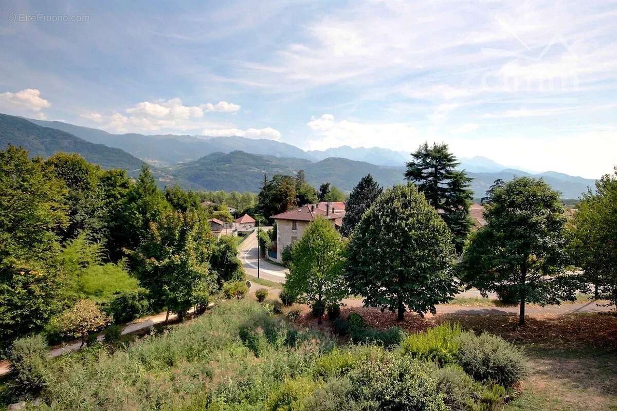 Appartement à LA TERRASSE