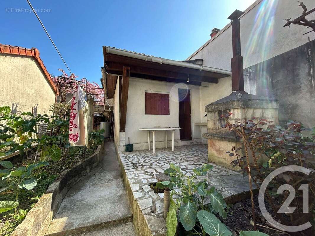 Maison à GARGES-LES-GONESSE