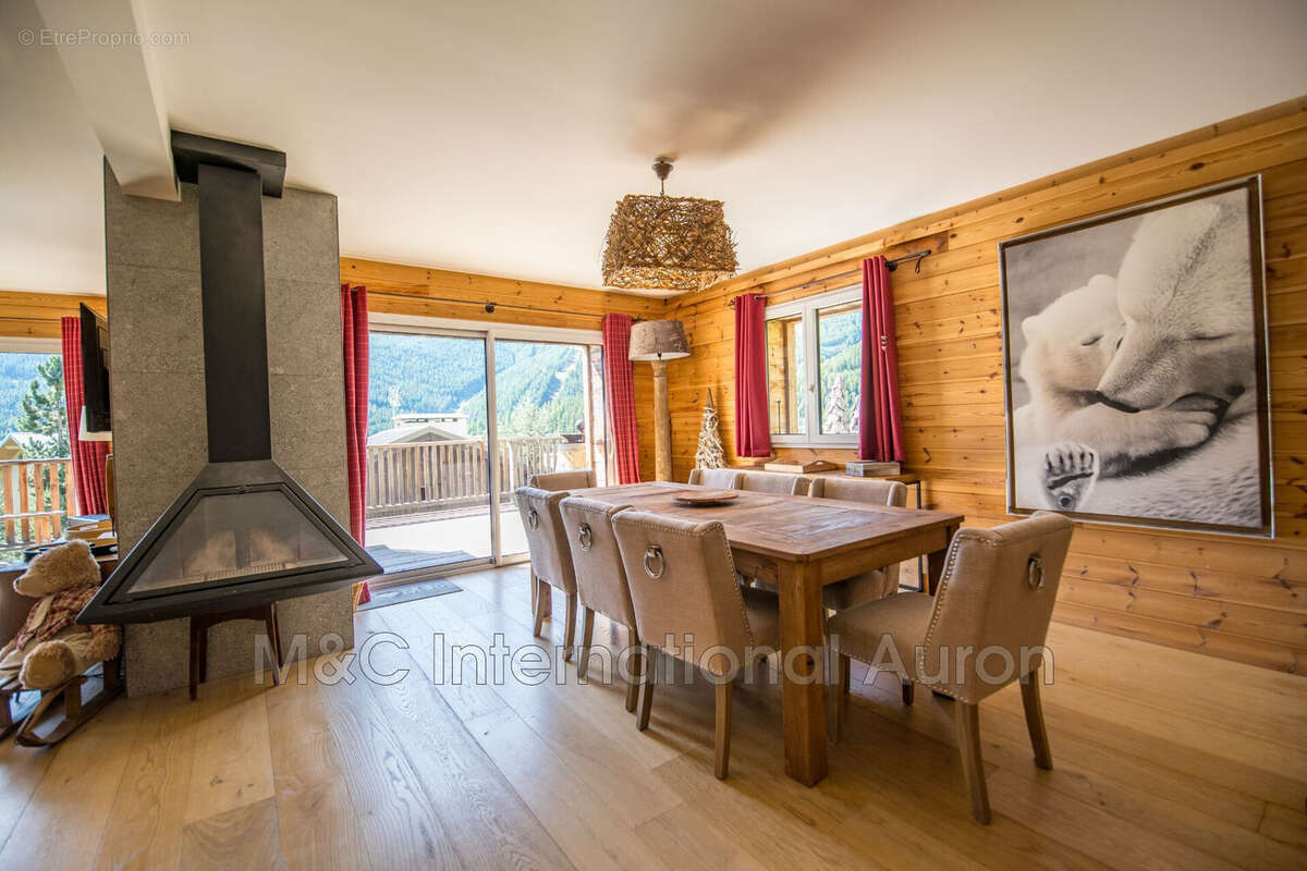 Maison à SAINT-ETIENNE-DE-TINEE