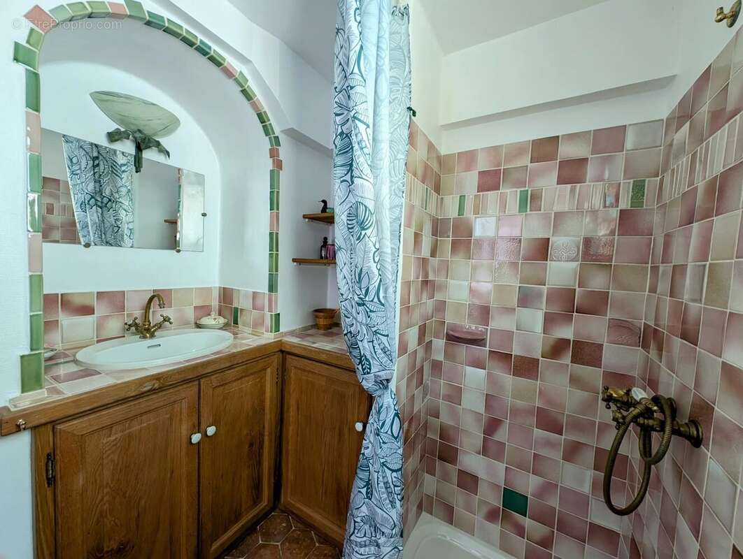 Maison à NEAUPHLE-LE-CHATEAU