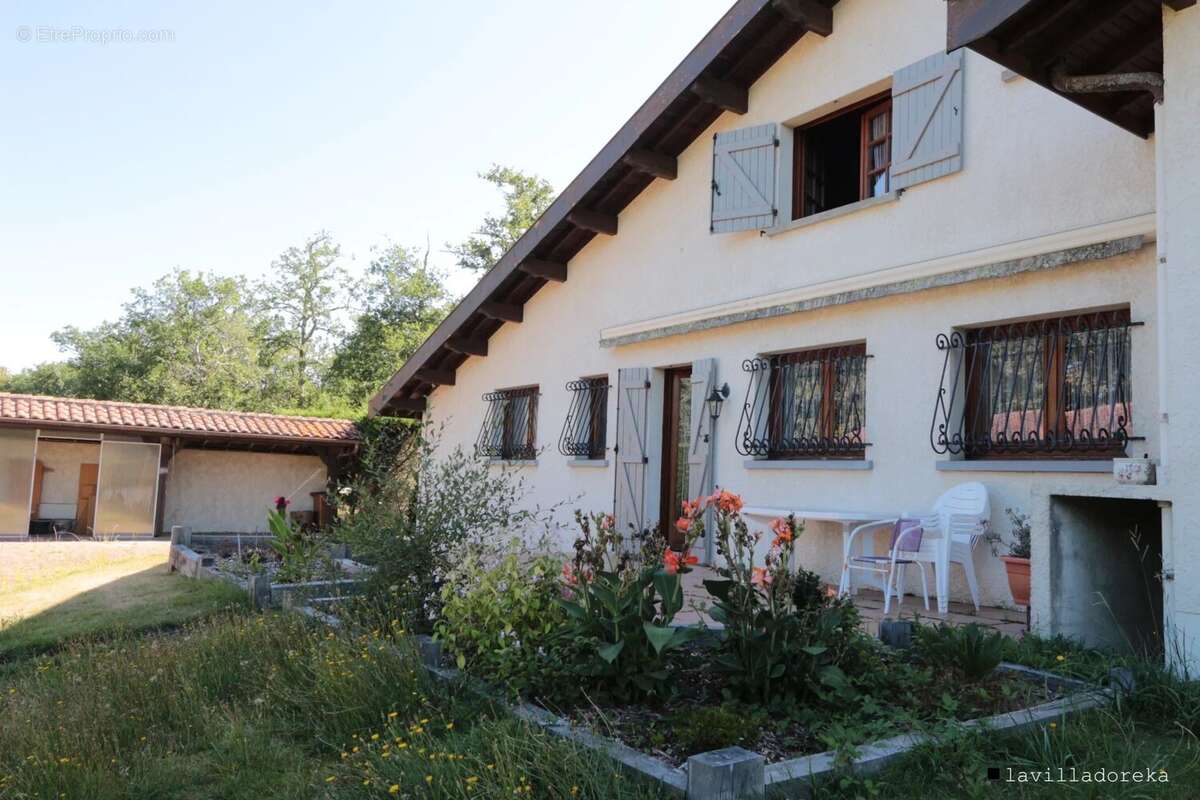 Maison à PARENTIS-EN-BORN