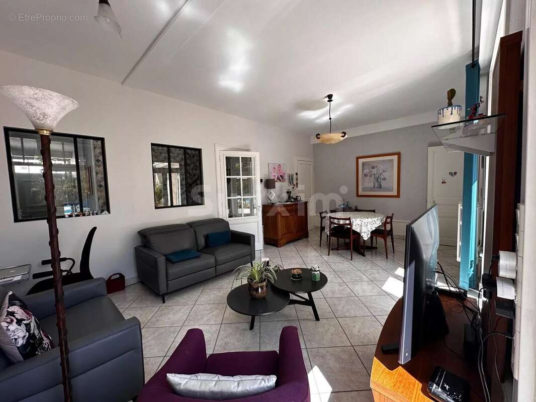 Maison à LONS-LE-SAUNIER